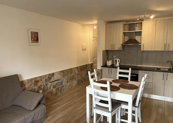 Casa Luca - 8 Minutes From The Airport